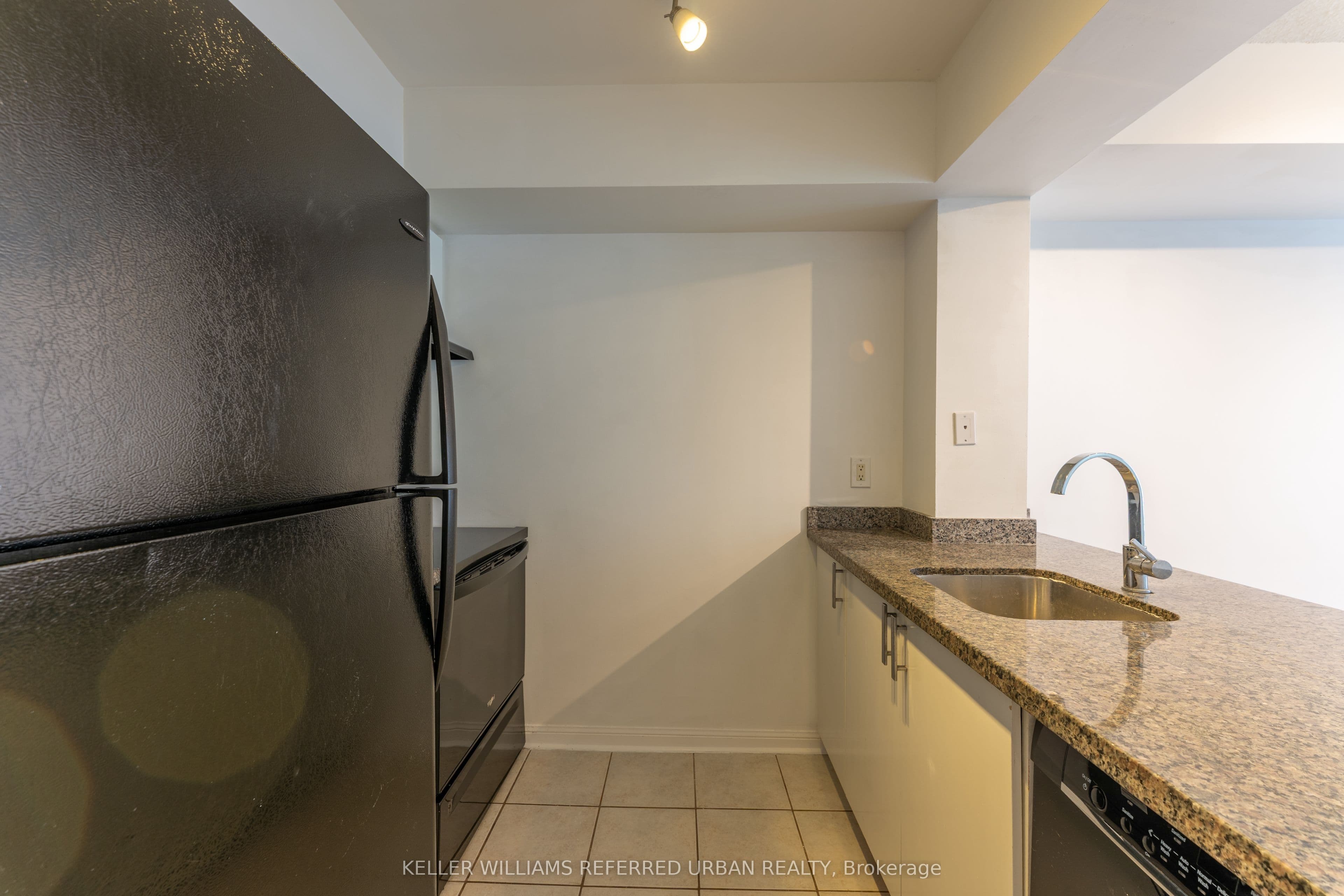 3 Everson Drive 651, Toronto, ON M2N 7C2