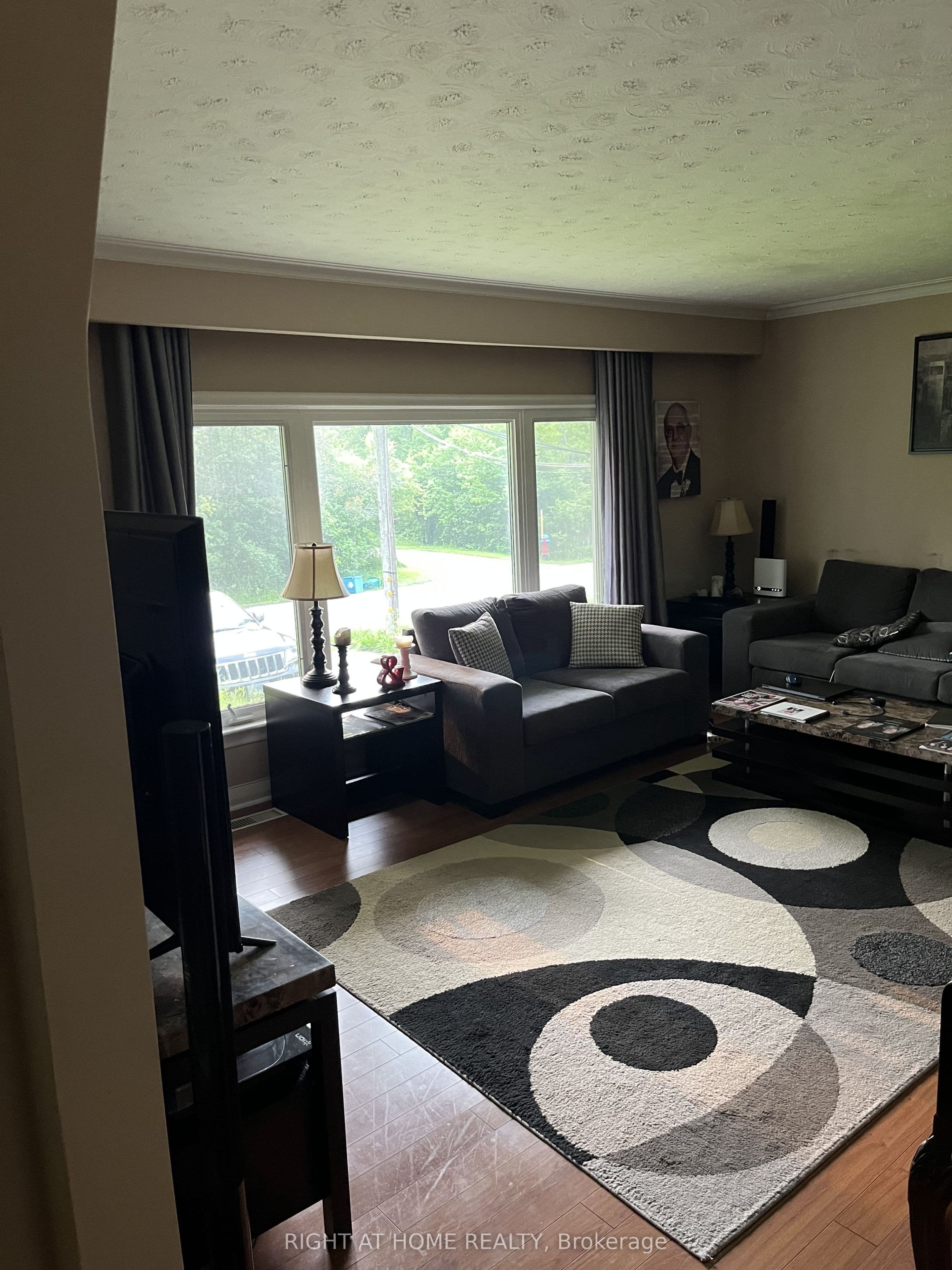 4 Wendy Way, Richmond Hill, ON L4E 2V6
