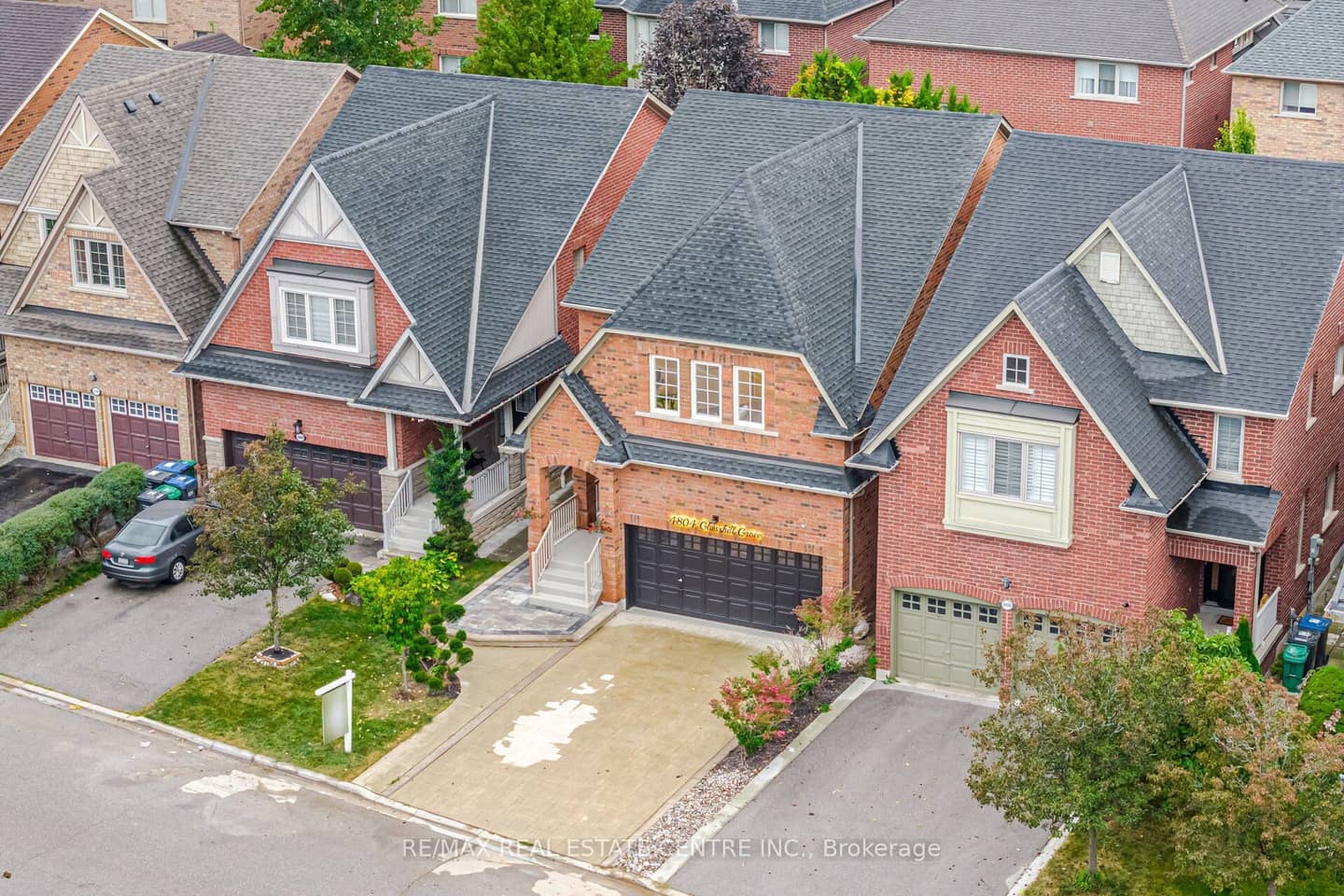 4804 Glasshill Grove, Mississauga, ON L5M 7P3