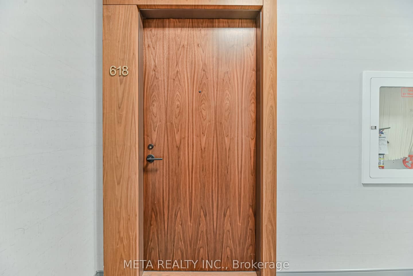 509 Dundas Street W 17, Oakville, ON L6M 5P4