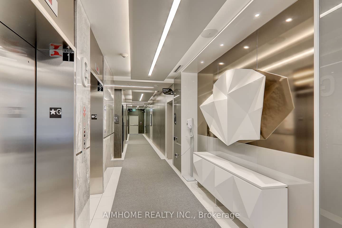 50 Mccaul Street 310, Toronto, ON M5T 1V9