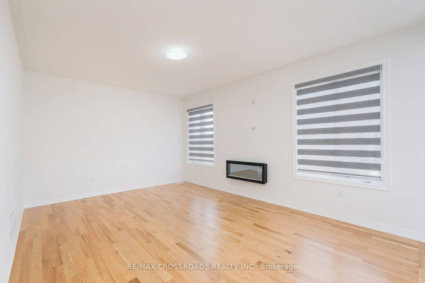 1897 Passionfruit Grove, Pickering, ON L1Y 0B4