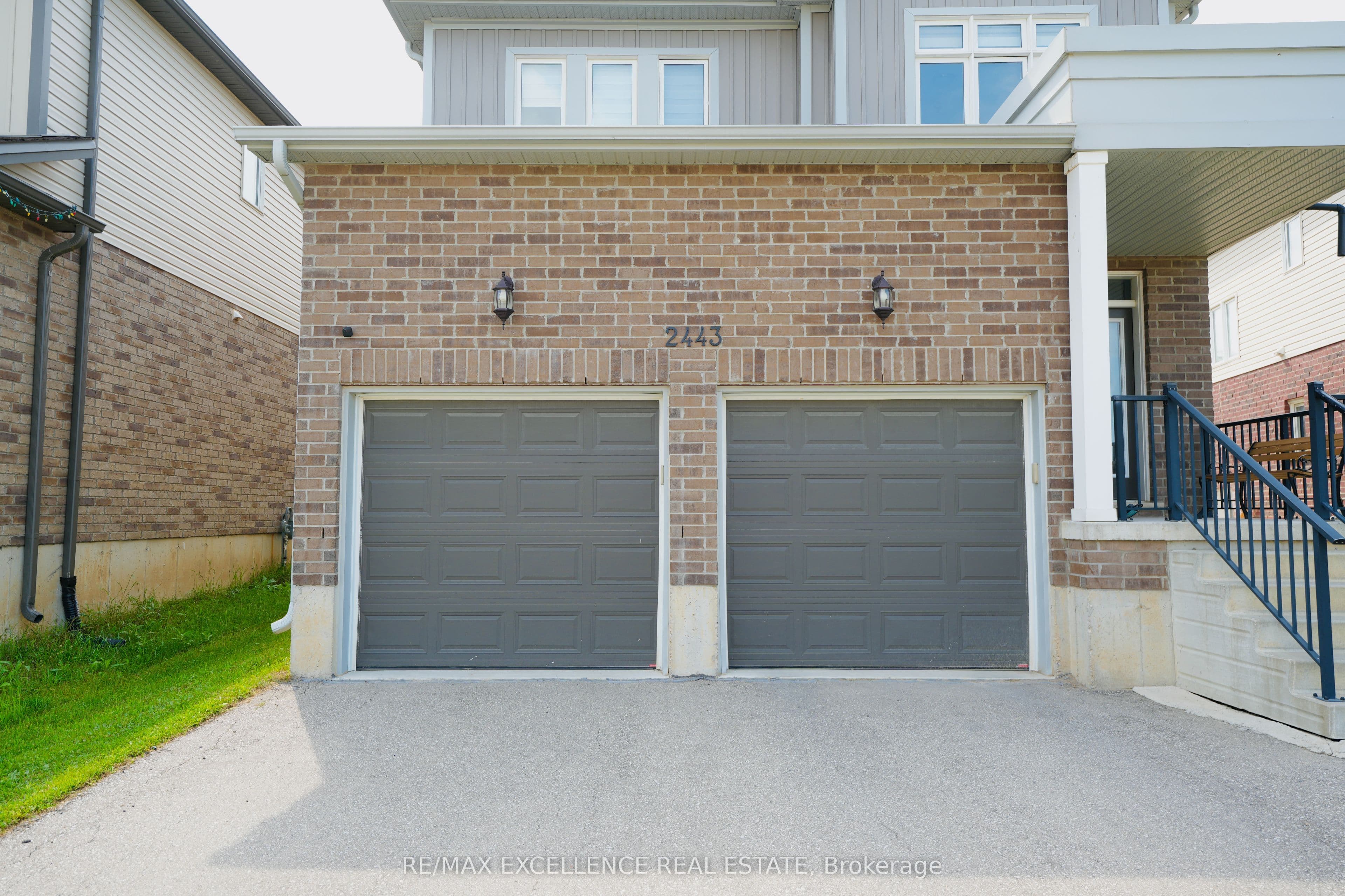 2443 Bennett Cross, London South, ON N6M 0G6