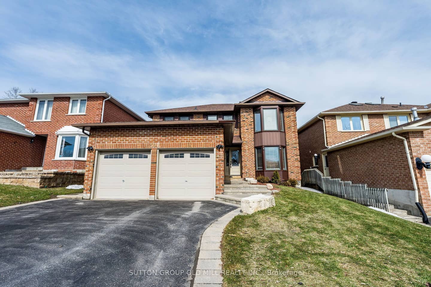 501 Sundown Crescent, Pickering, ON L1V 6A7