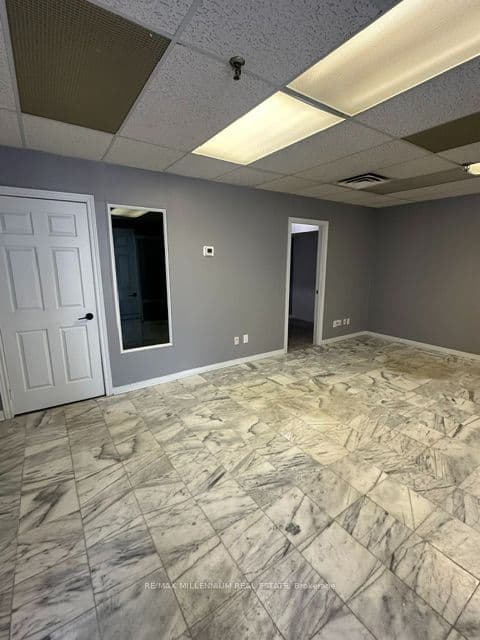 750 Oakdale (Ground Floor) Street 58, Toronto, ON M3M 2Z4