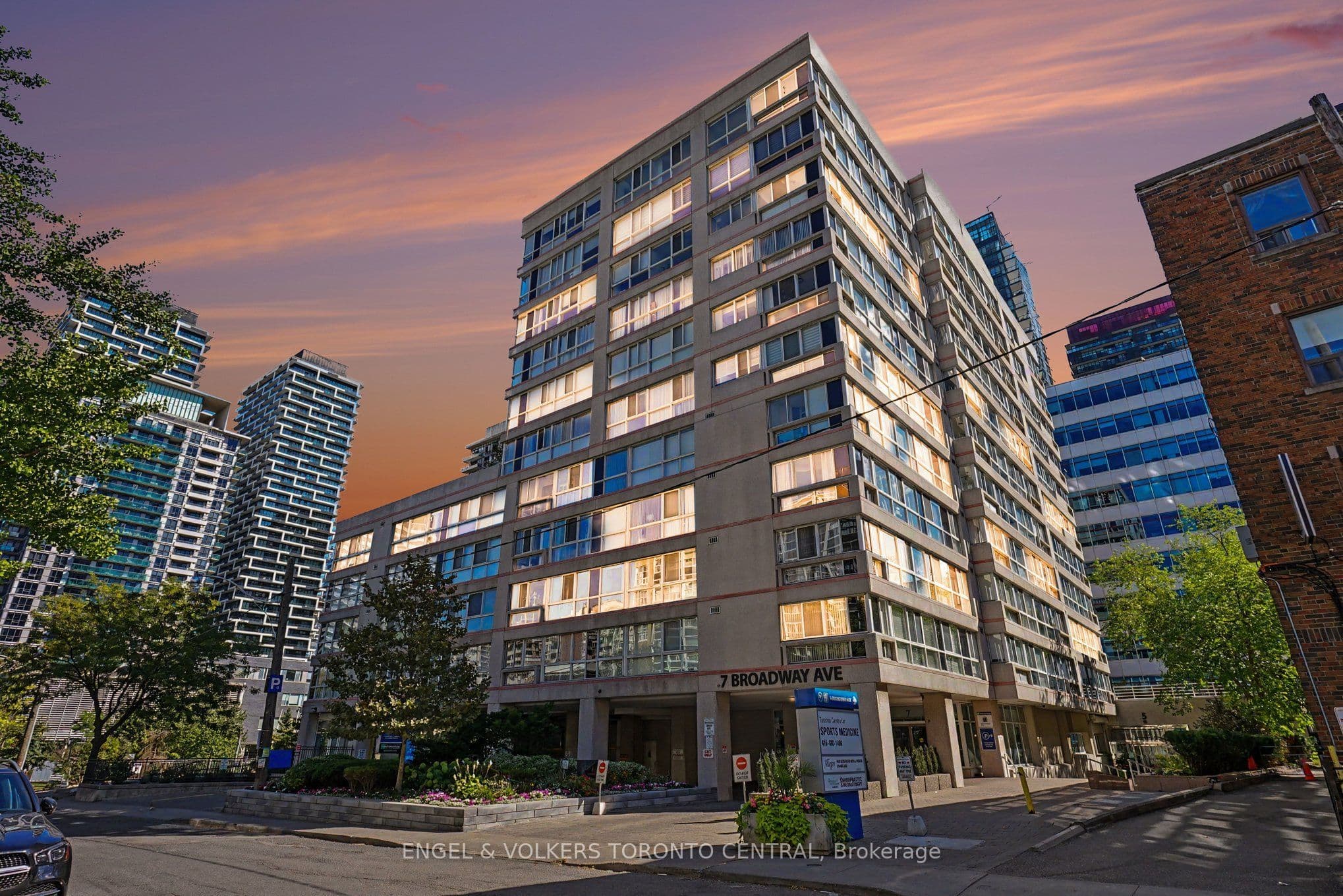 7 Broadway Avenue 601, Toronto, ON M4P 3C5