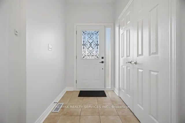 160 Marycroft Court, Brampton, ON L7A 2G2