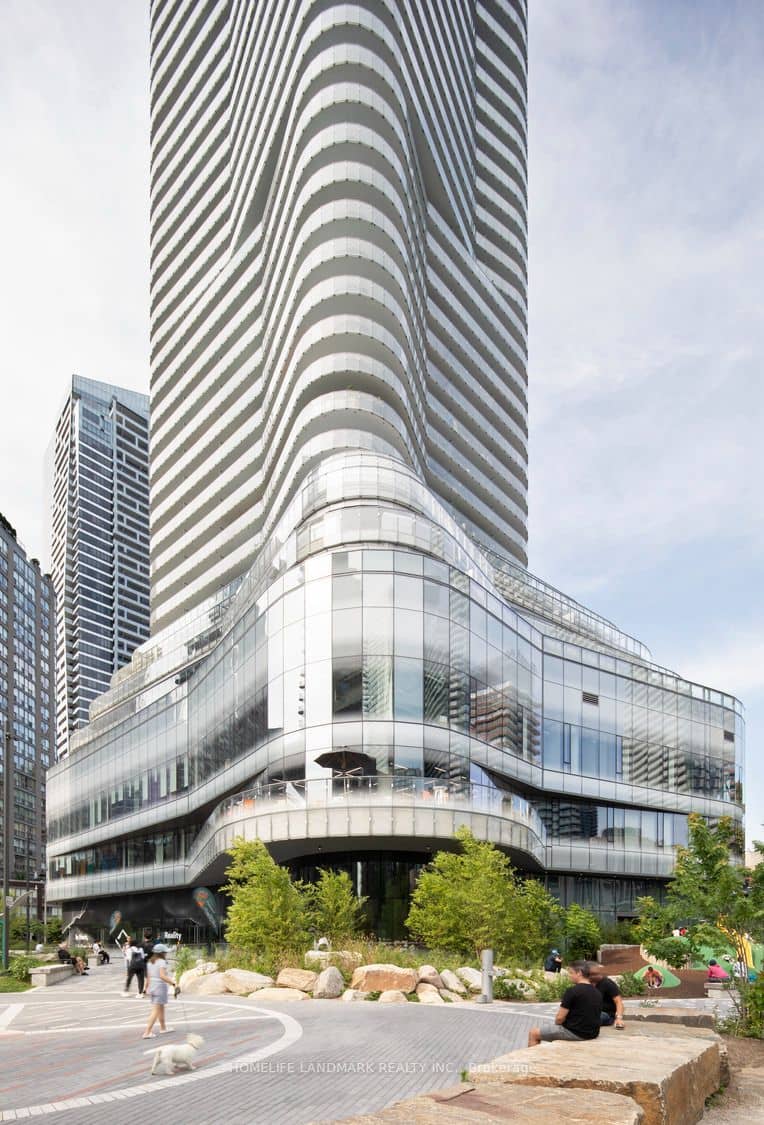 11 Wellesley Street West W 4203, Toronto, ON M4Y 0G4
