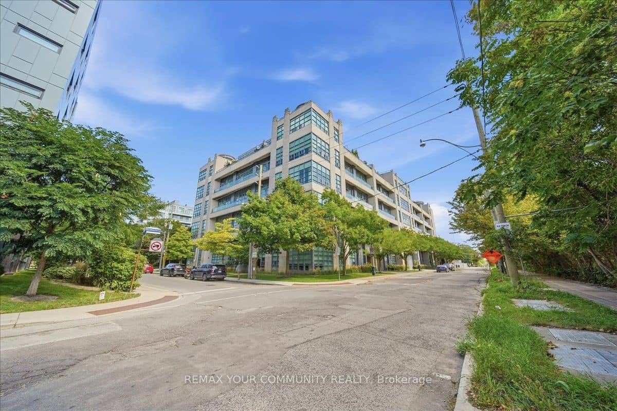 380 Macpherson Avenue 227, Toronto, ON M4V 3E3