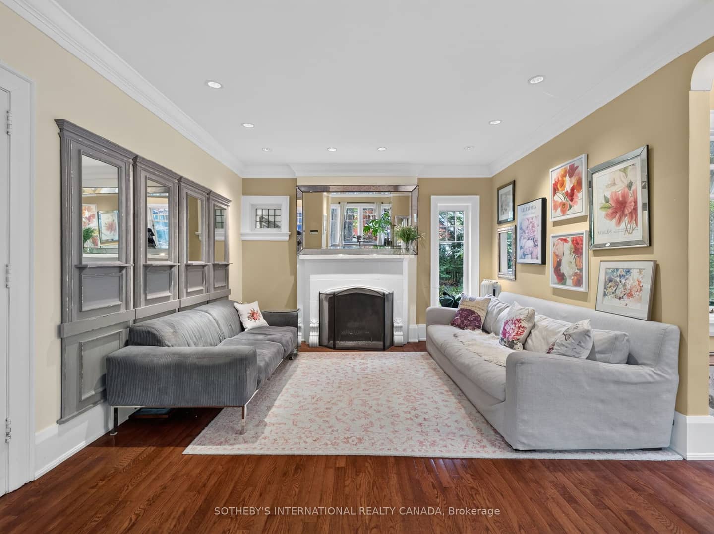 91 Braemore Gardens, Toronto, ON M6G 2C7