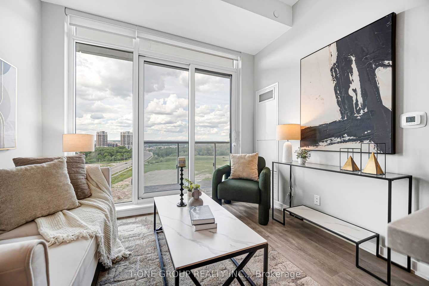 292 Verdale Crossing 1007, Markham, ON L6G 0H6