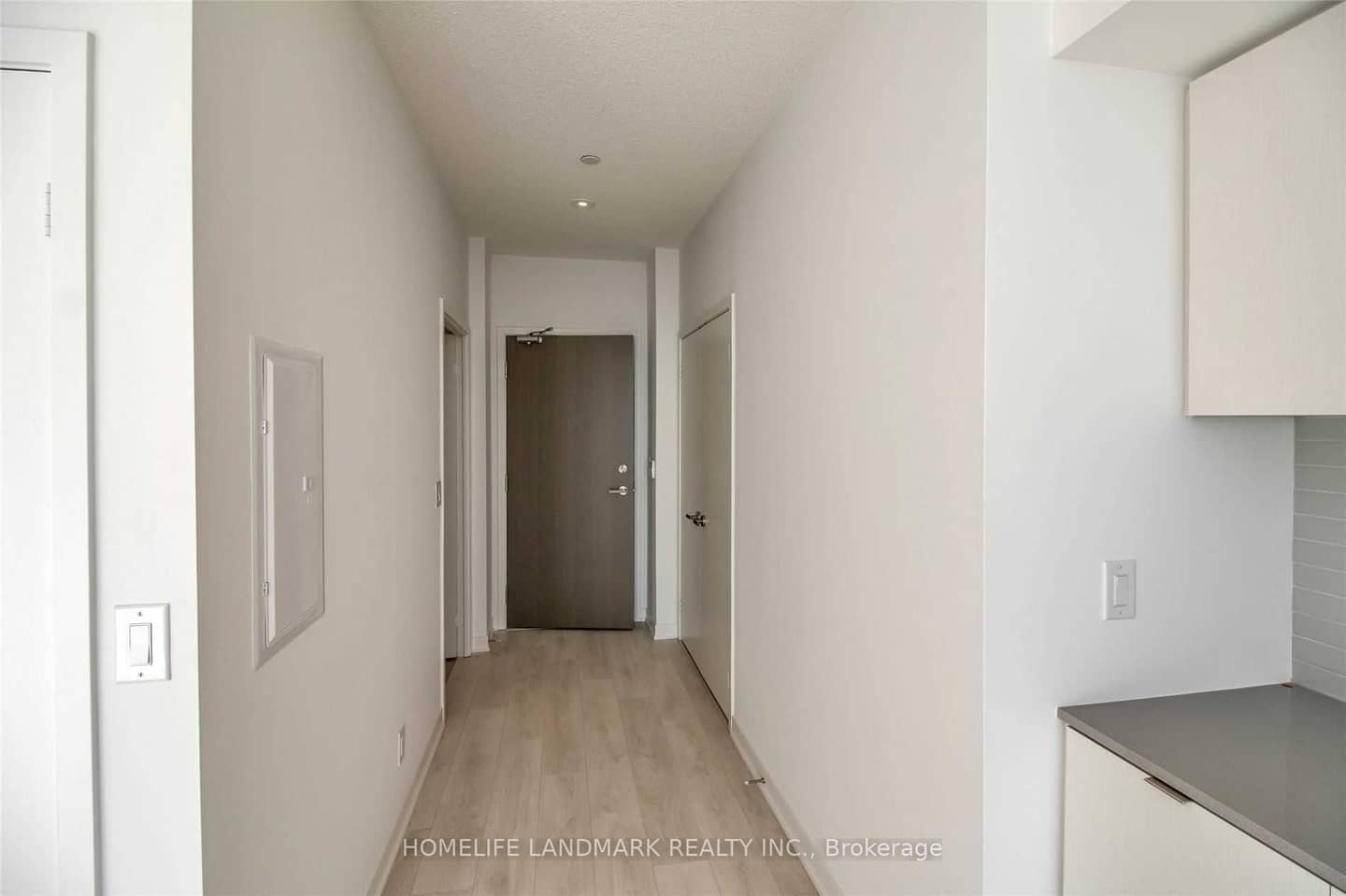 100 Harbour Street 4908, Toronto, ON M5J 0B5