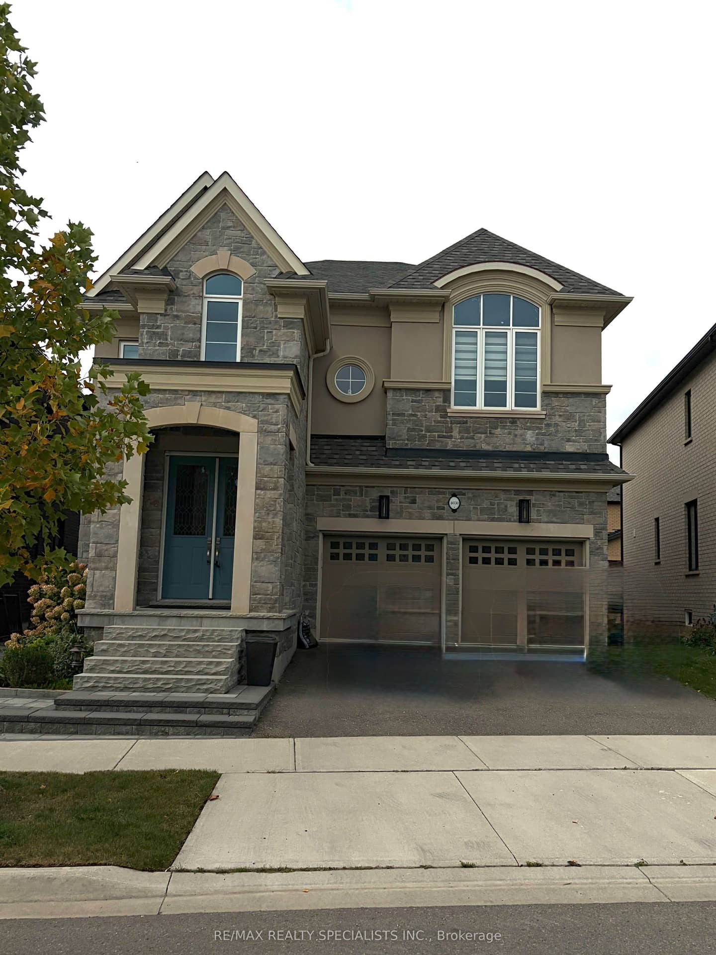 4030 PHOENIX Way, Oakville, ON L6H 3R1