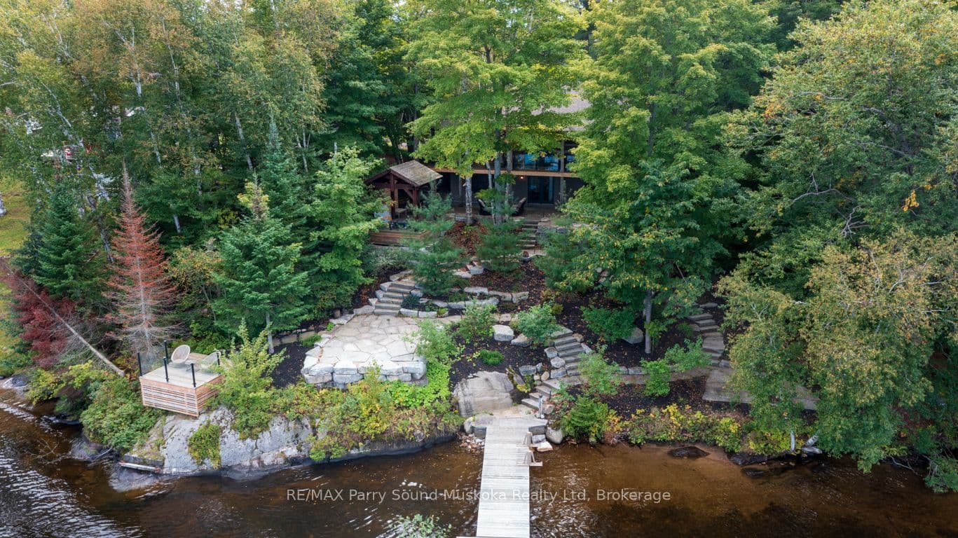 10 Park Drive, McKellar, ON P2A 0B4