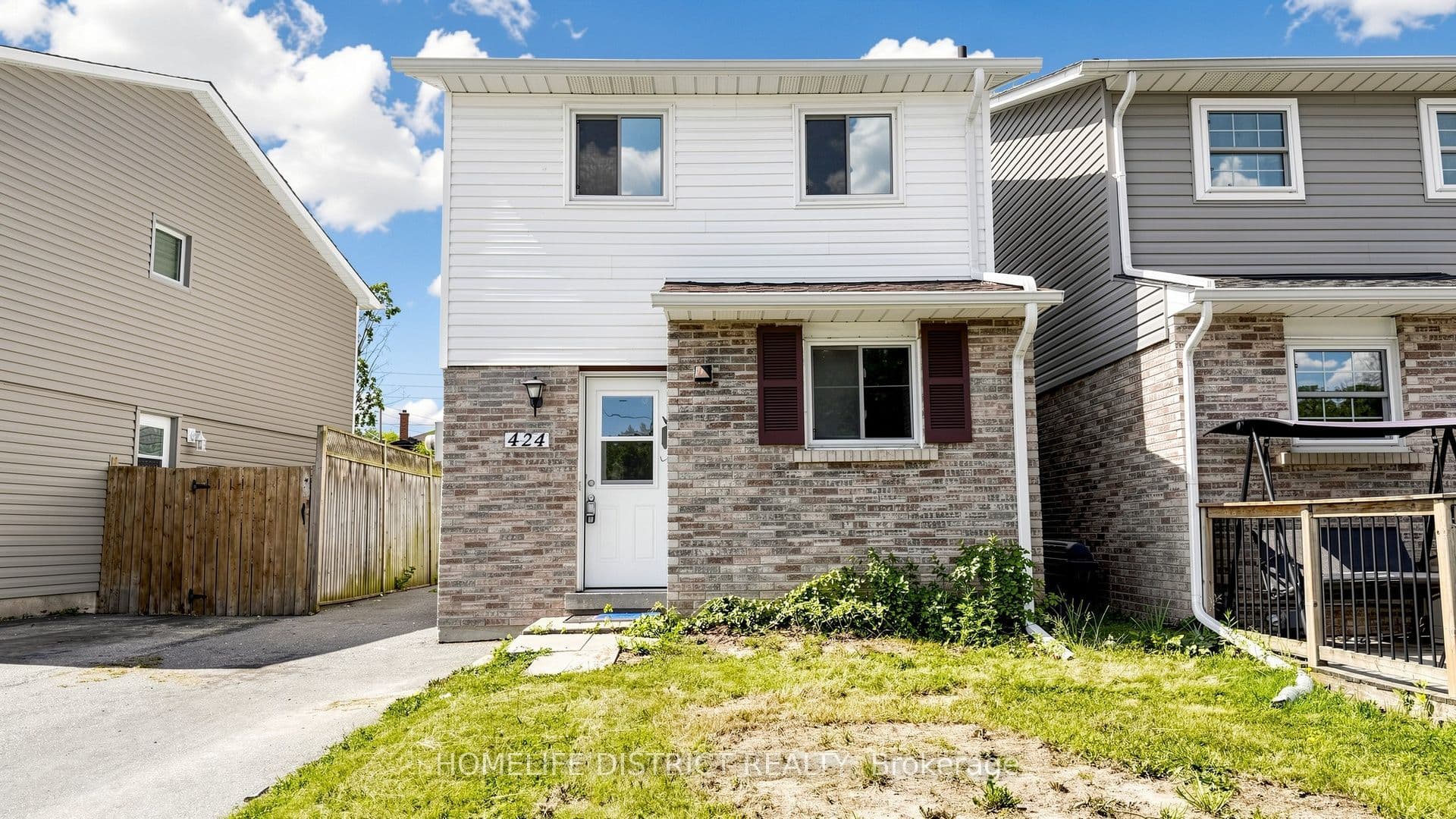 424 Chaleur Avenue, Oshawa, ON L1J 6N7