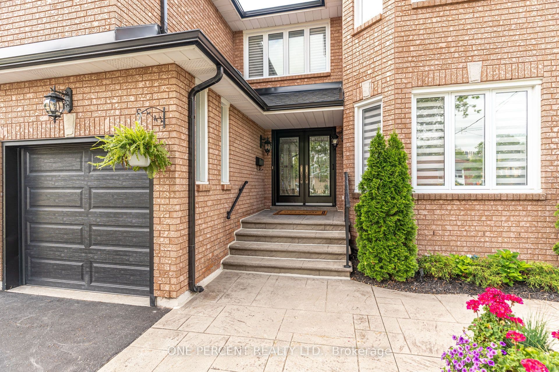 7 Mendip Crescent, Toronto, ON M1P 1Y3