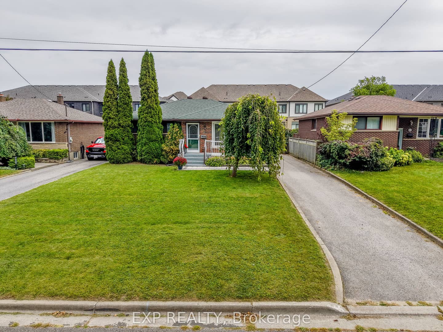 297 Linden Street, Oshawa, ON L1H 6R3