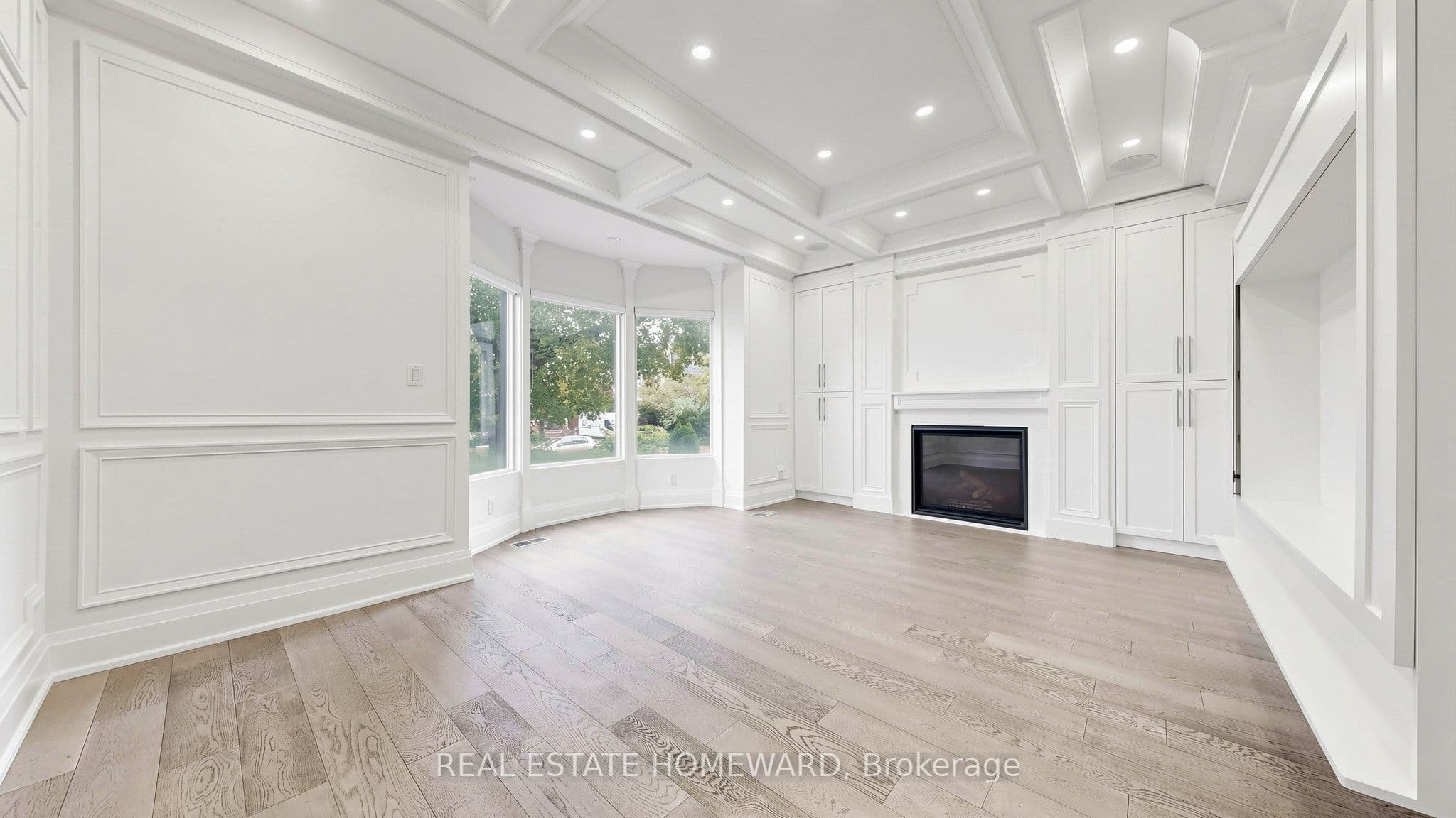 124 Kendal Avenue, Toronto, ON M5R 1L9