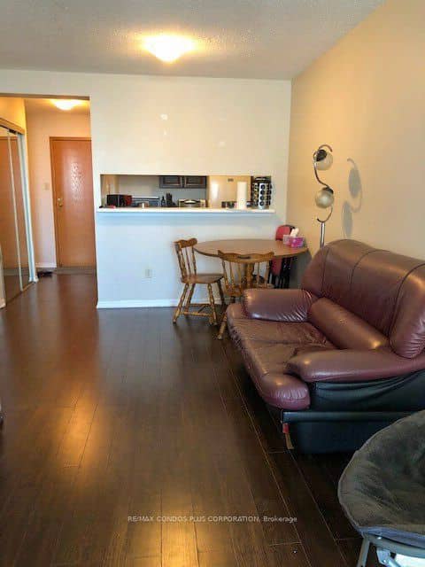 44 St Joseph Street 1215, Toronto, ON M4Y 2W4
