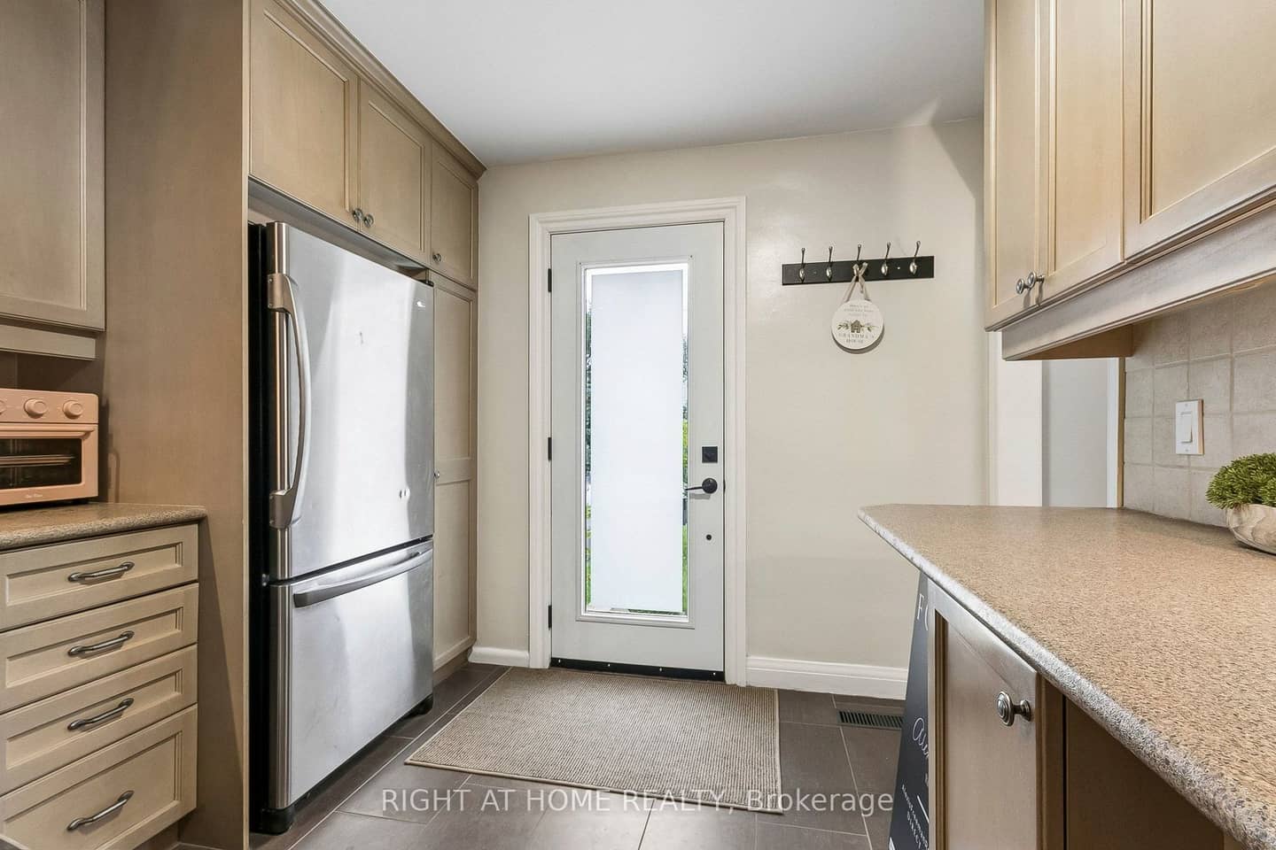 19 Flempton Crescent, Toronto, ON M1K 3B3