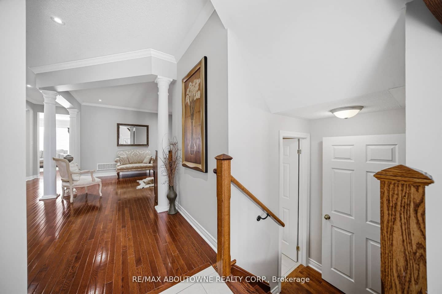 884 Stoutt Crescent, Milton, ON L9T 7R1