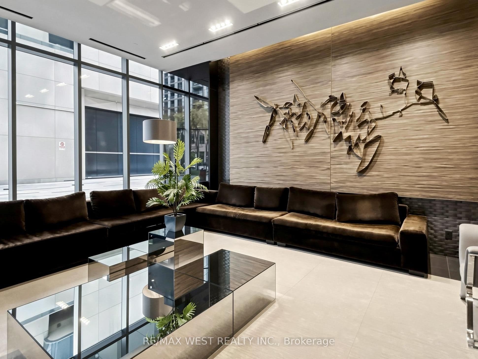 770 Bay Street 513, Toronto, ON M5G 0A6