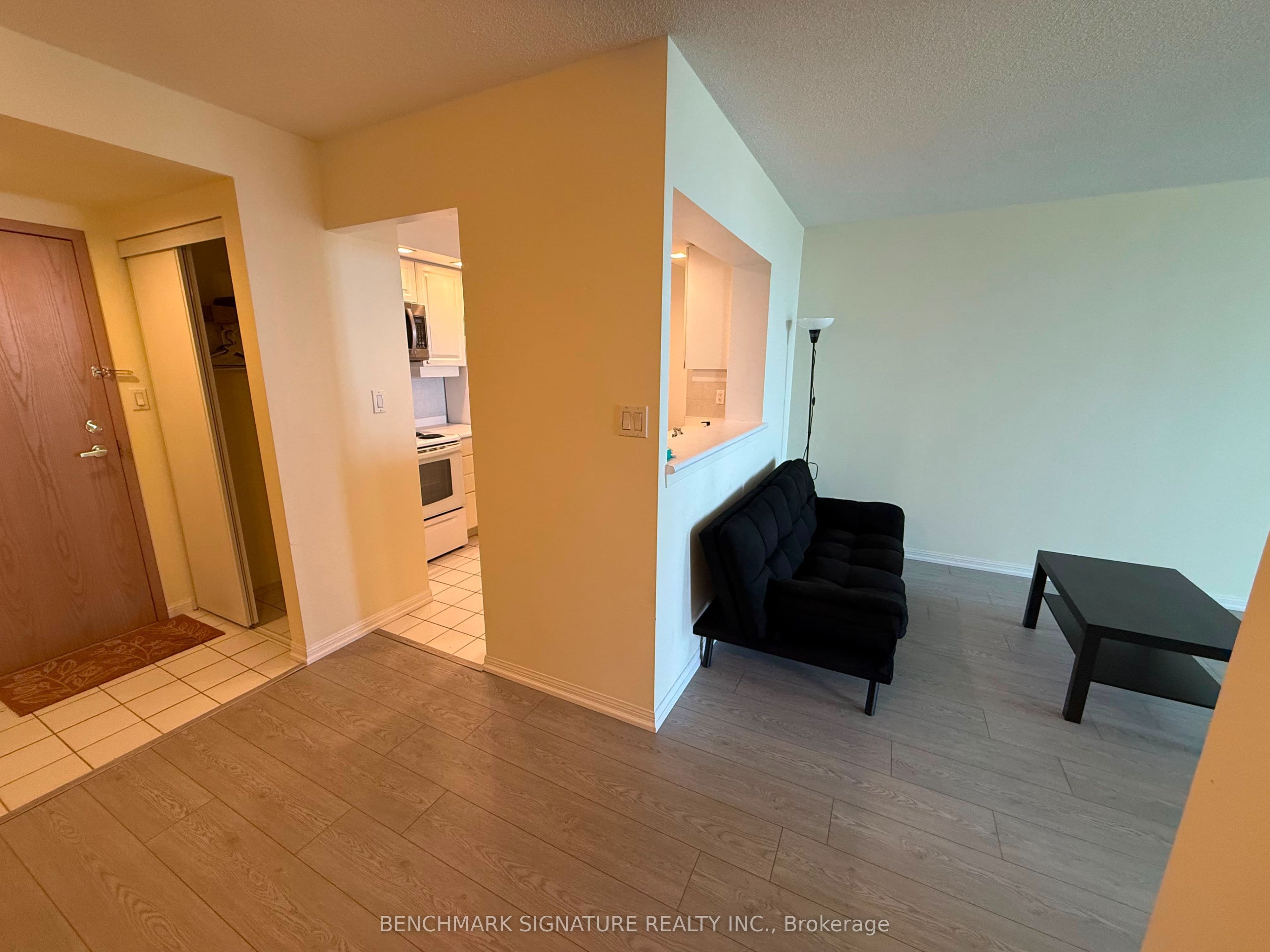 88 Corporate Drive 2405, Toronto, ON M1H 3G6