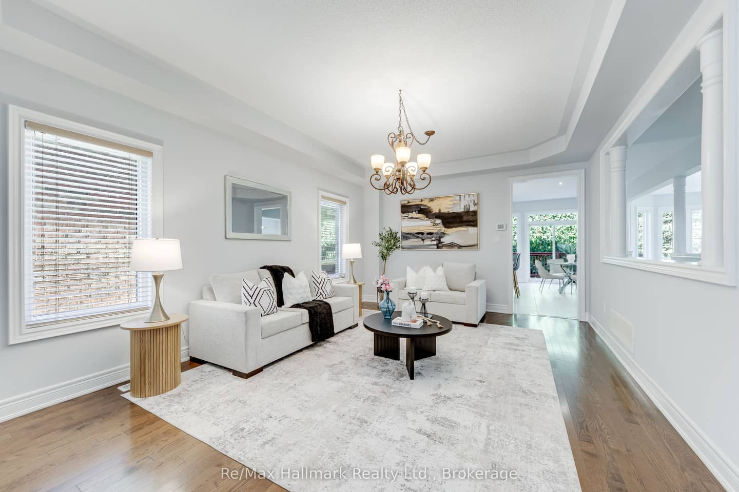2241 Adirondak Trail, Oakville, ON L6M 4W4
