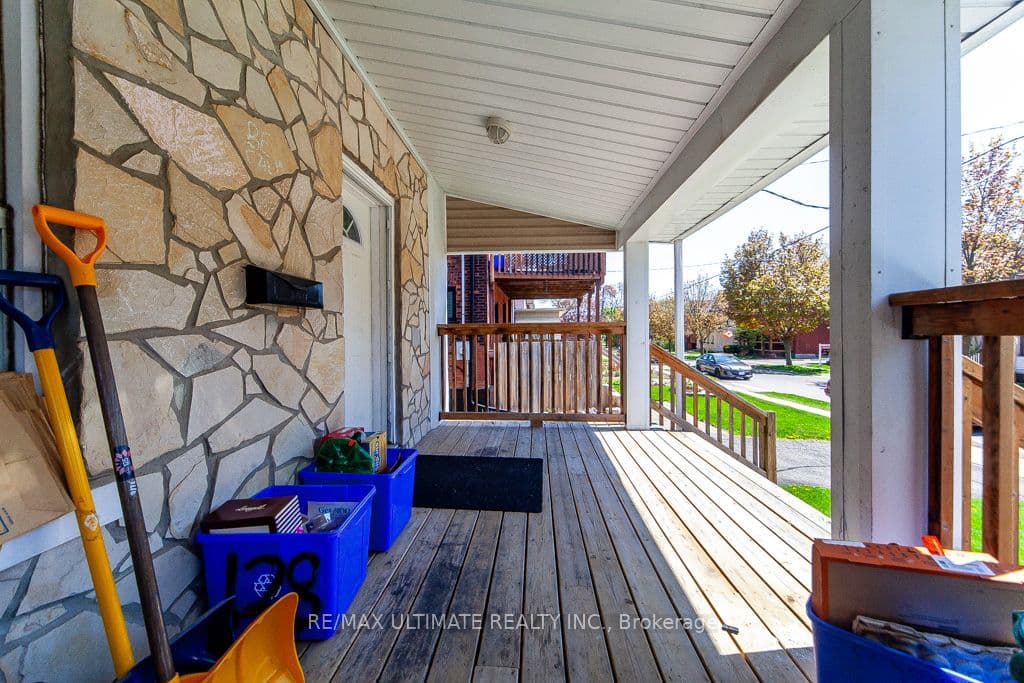 128 Elgin Street E, Oshawa, ON L1G 1T3