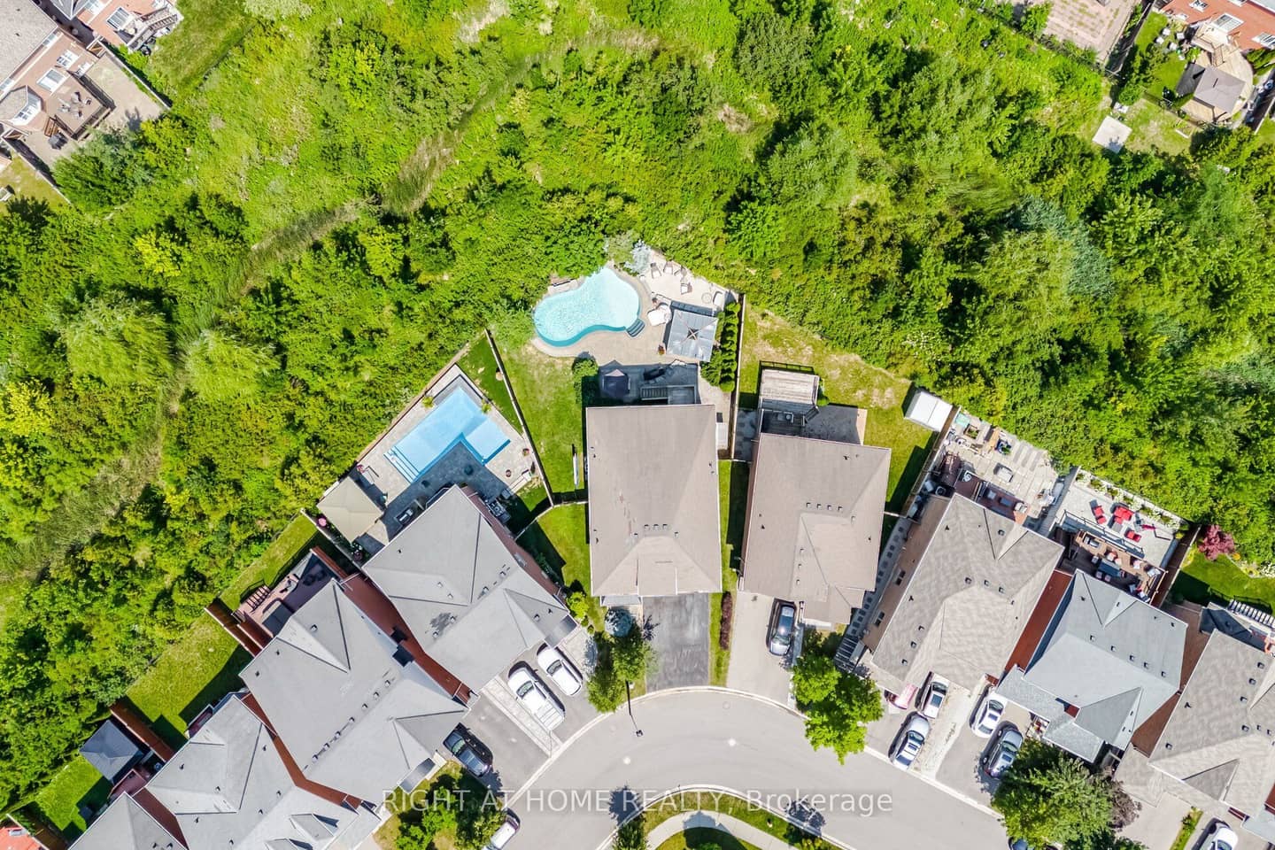 420 Nairn Circle, Milton, ON L9T 8A6