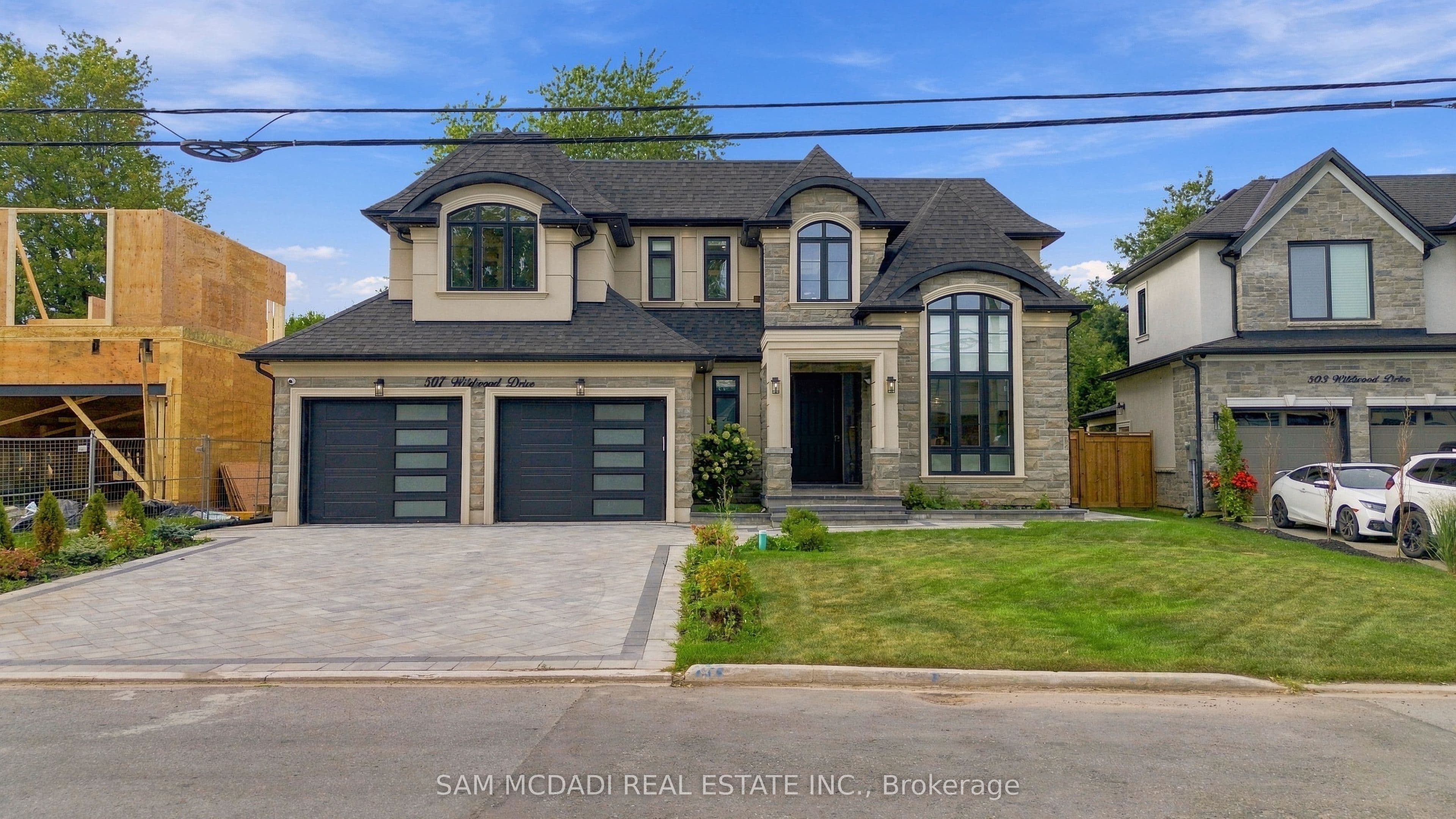 507 Wildwood Drive, Oakville, ON L6K 1V1