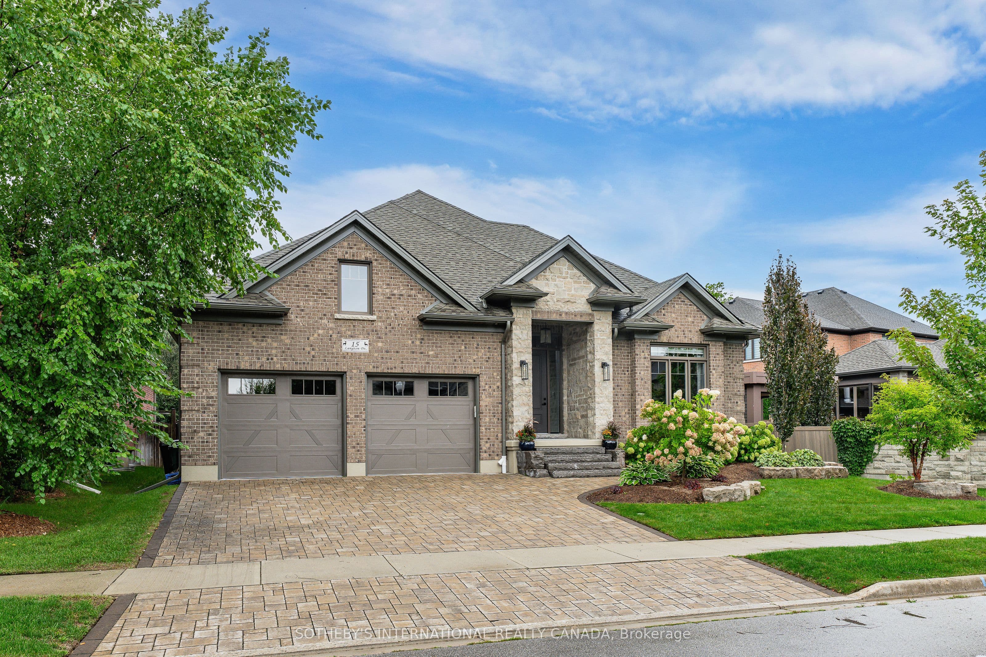 15 Langton Drive, Kitchener, ON N2P 2X9