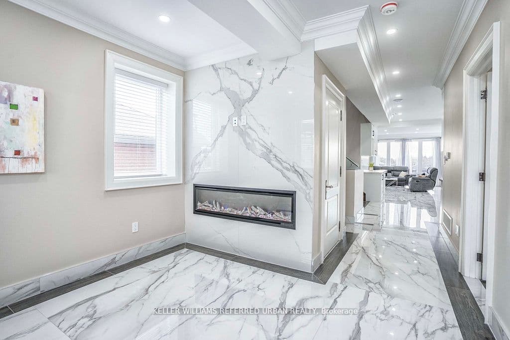 83 Floral Parkway, Toronto, ON M6L 2C3