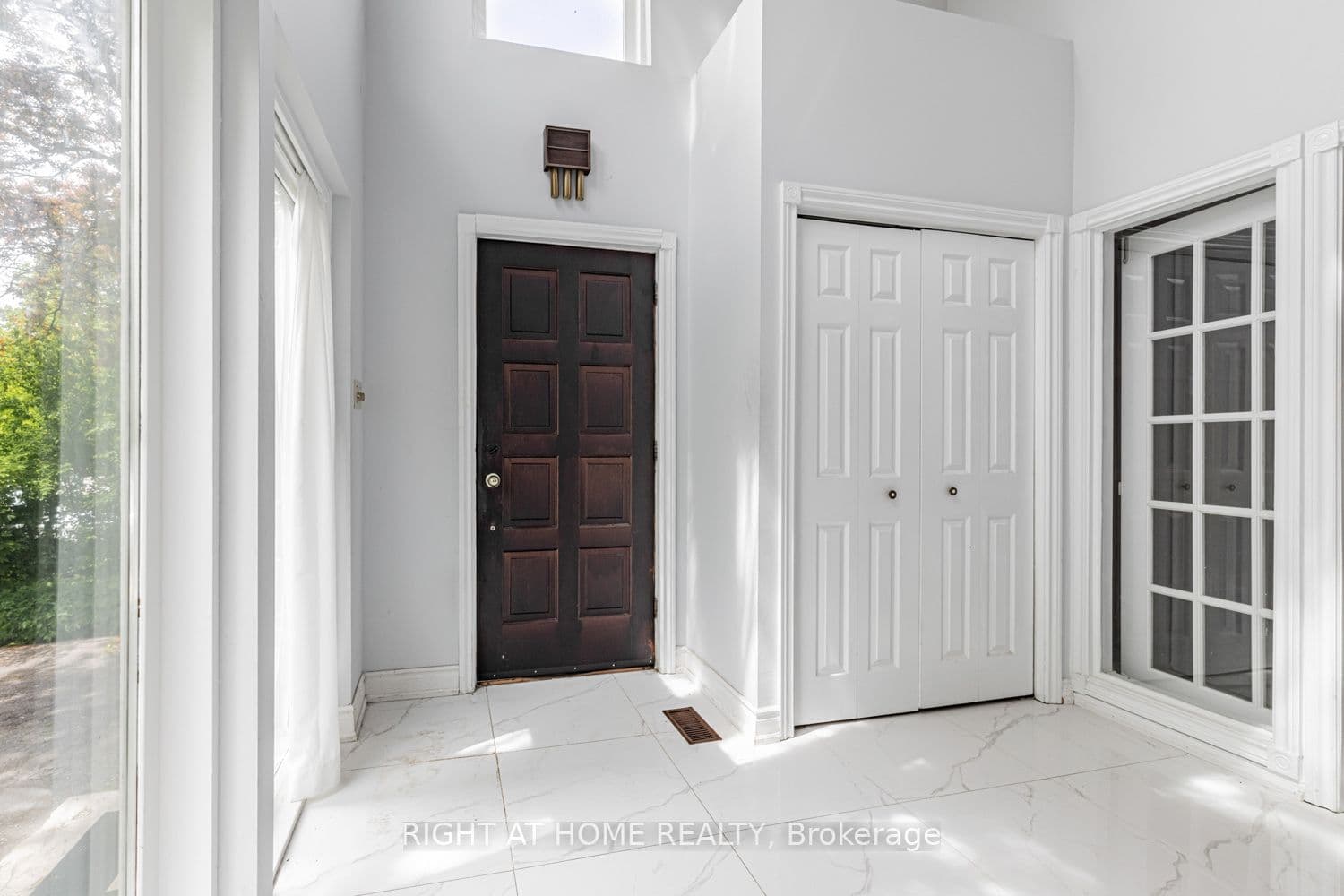 144 Wedgewood Drive, Toronto, ON M2M 2H7