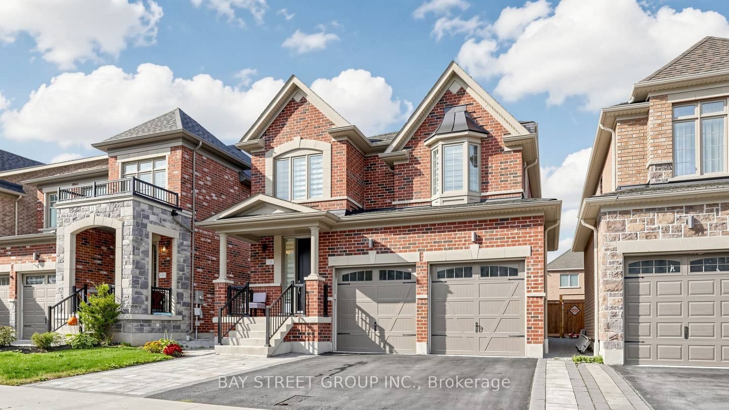 13 Micklefield Avenue, Whitby, ON L1P 0C2