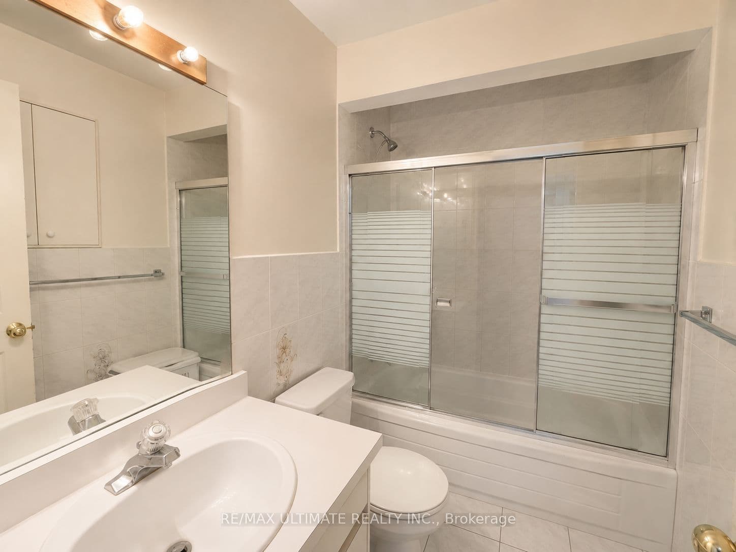 1440 DUFFERIN Street, Toronto, ON M6H 3L2