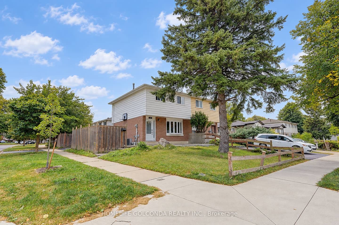 258 Hollyberry Trail, Toronto, ON M2H 2P4