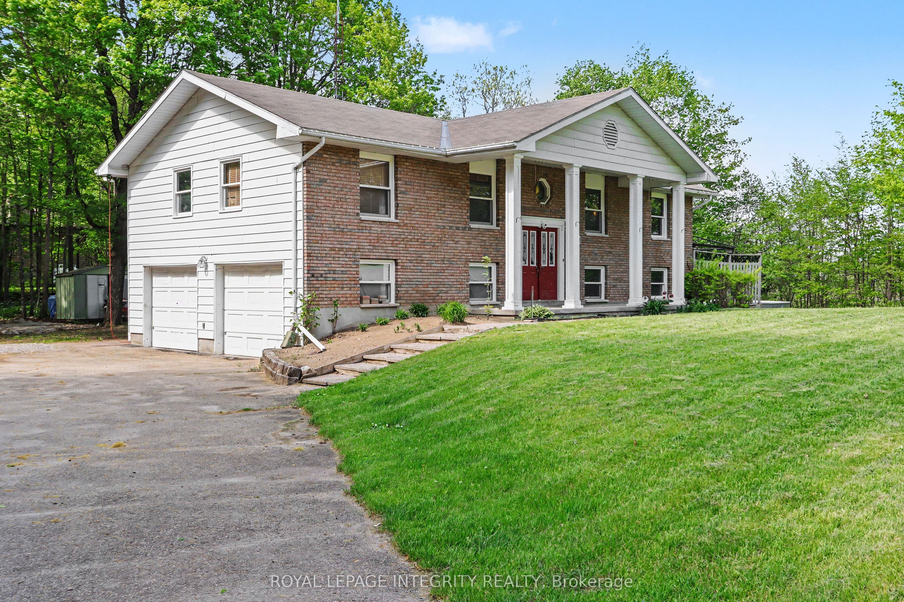2 Tower Road, Rideau Lakes, ON K0G 1L0