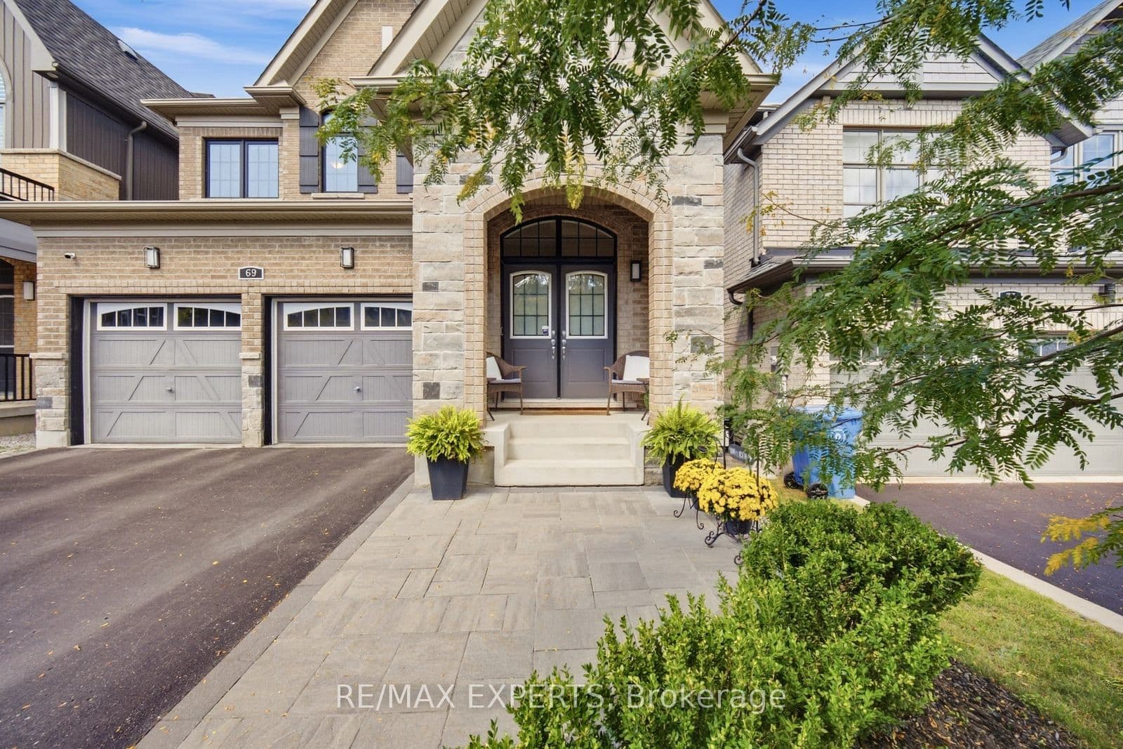 69 Leaden Hall Drive, East Gwillimbury, ON L9N 0R5