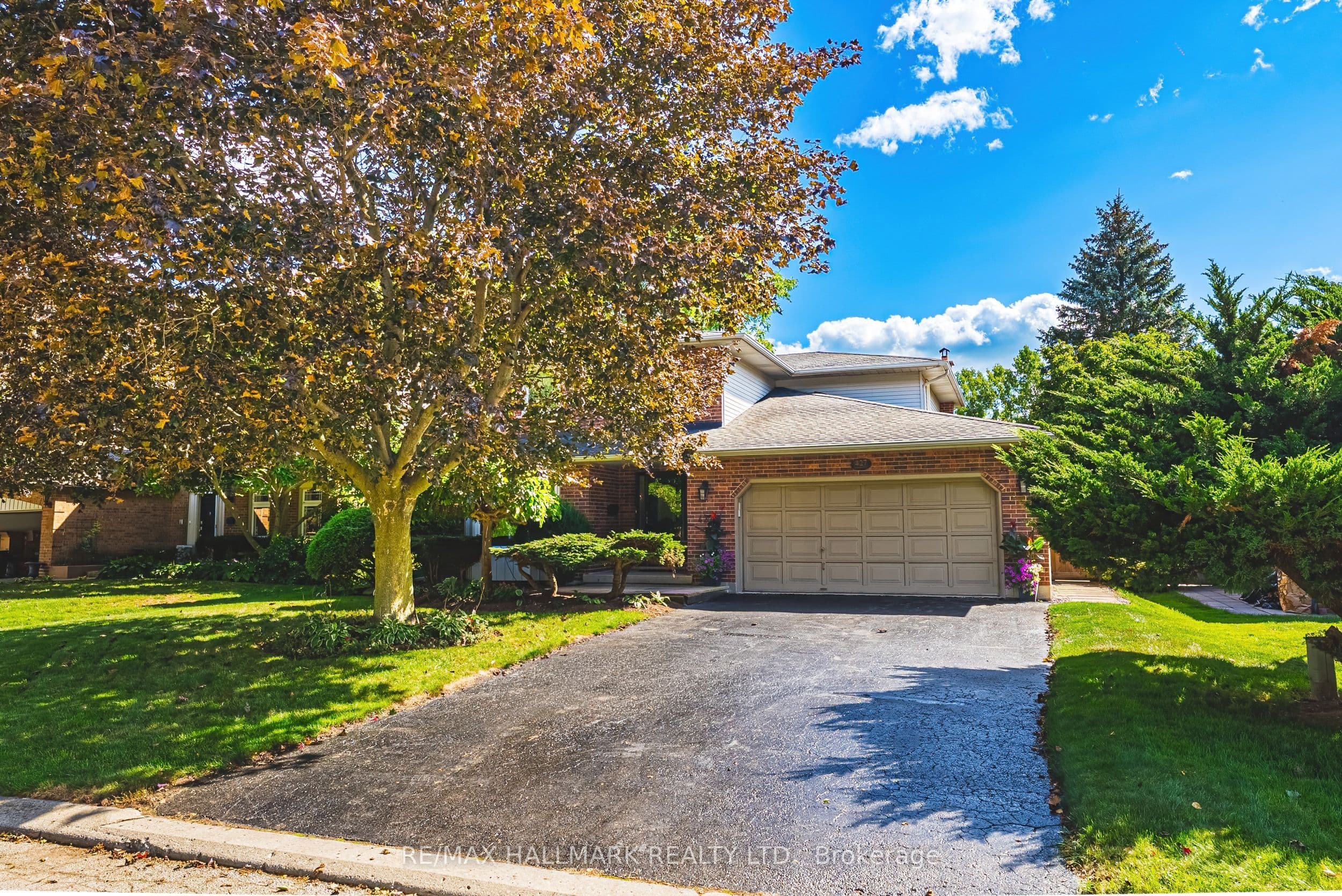 427 Melanie Crescent, Hamilton, ON L9G 4B1