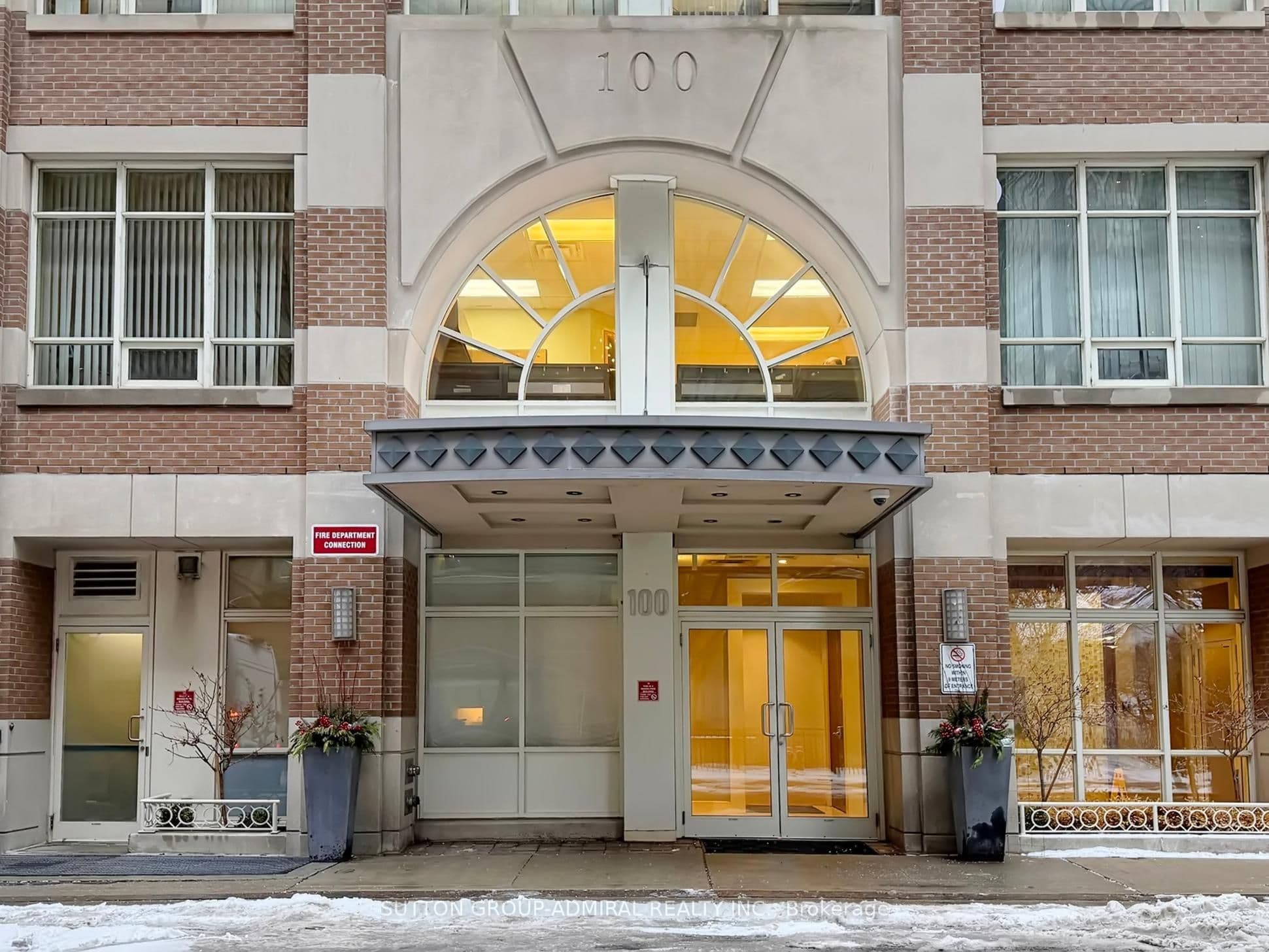 100 Hayden Street 812, Toronto, ON M4Y 3C7
