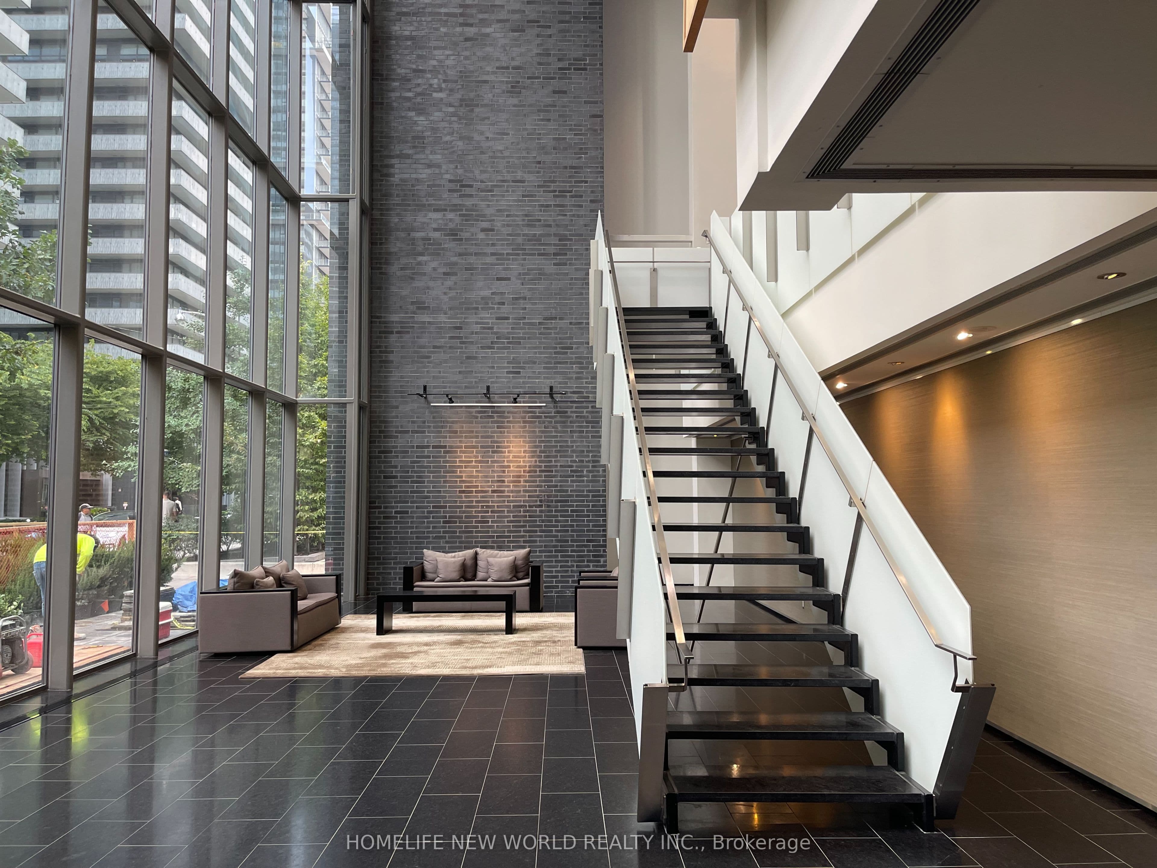 33 Charles Street E 2109, Toronto, ON M4Y 0A2