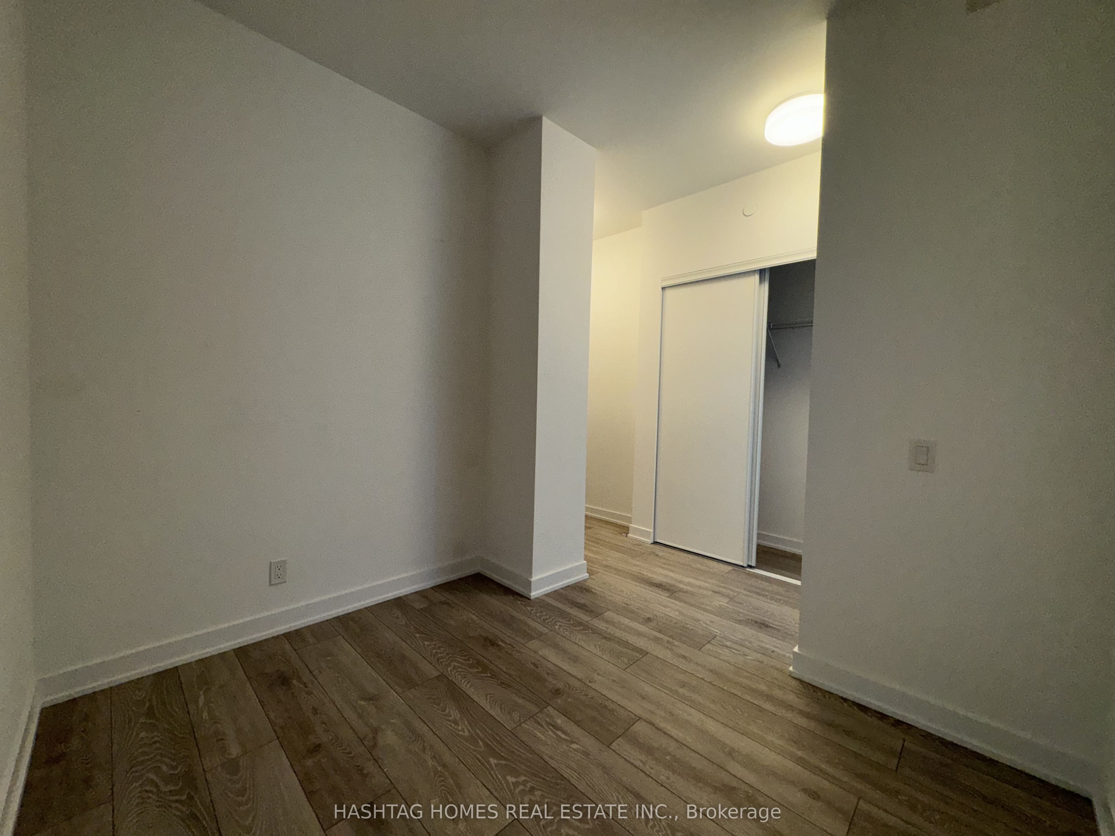 108 Peter Street 5208, Toronto, ON M5V 0W2