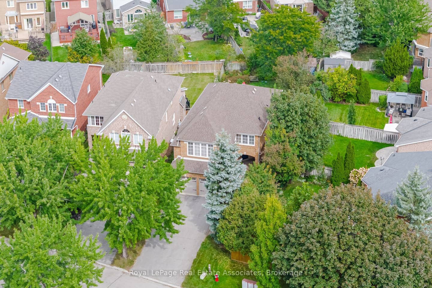5923 Tweed Court, Mississauga, ON L5M 5S6