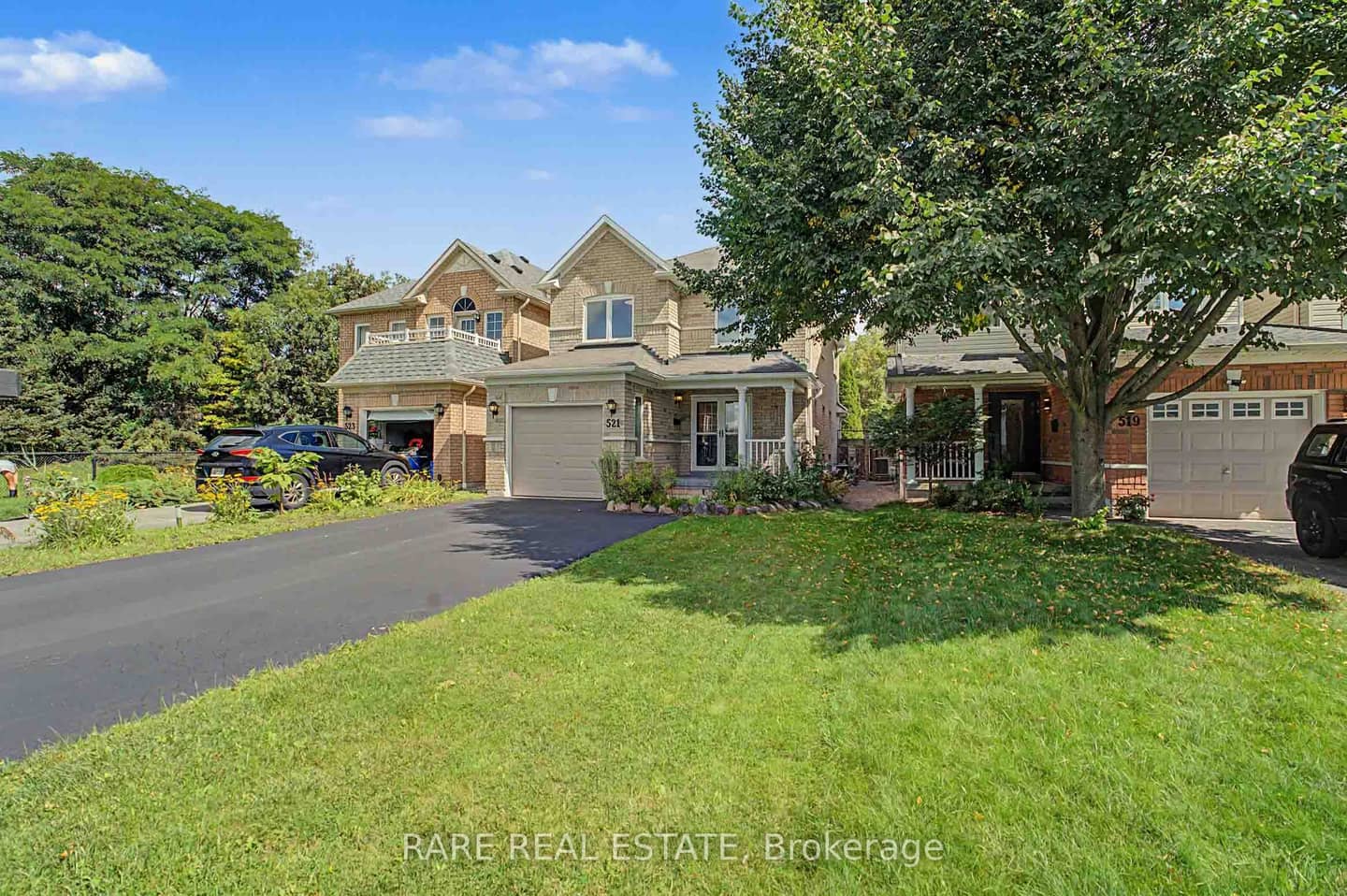 521 Hickory Avenue N, Whitby, ON L1N 9W9