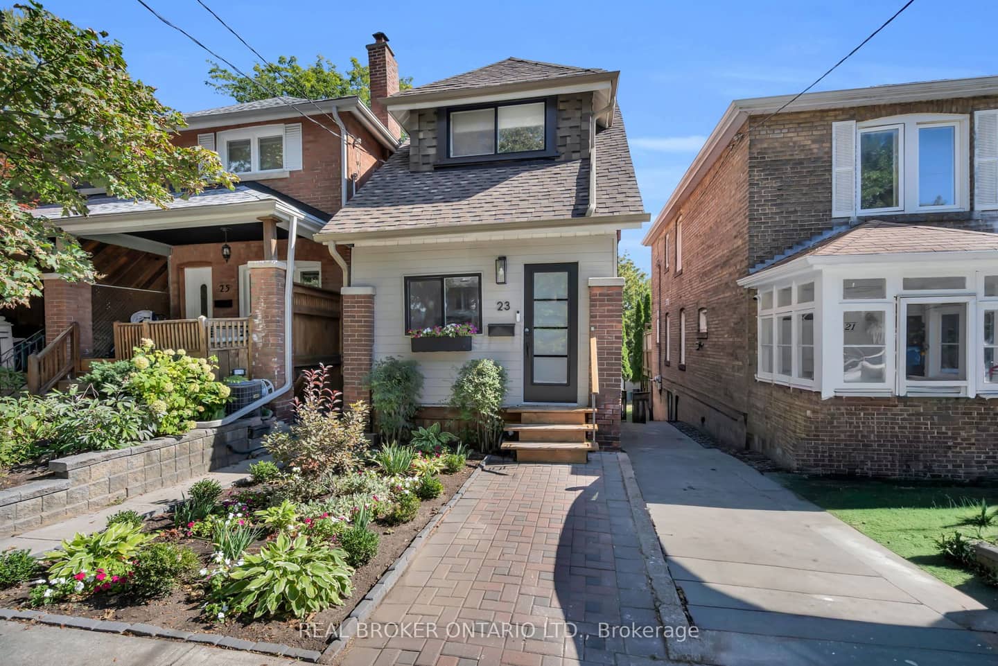 23 Aldridge Avenue, Toronto, ON M4C 3W3