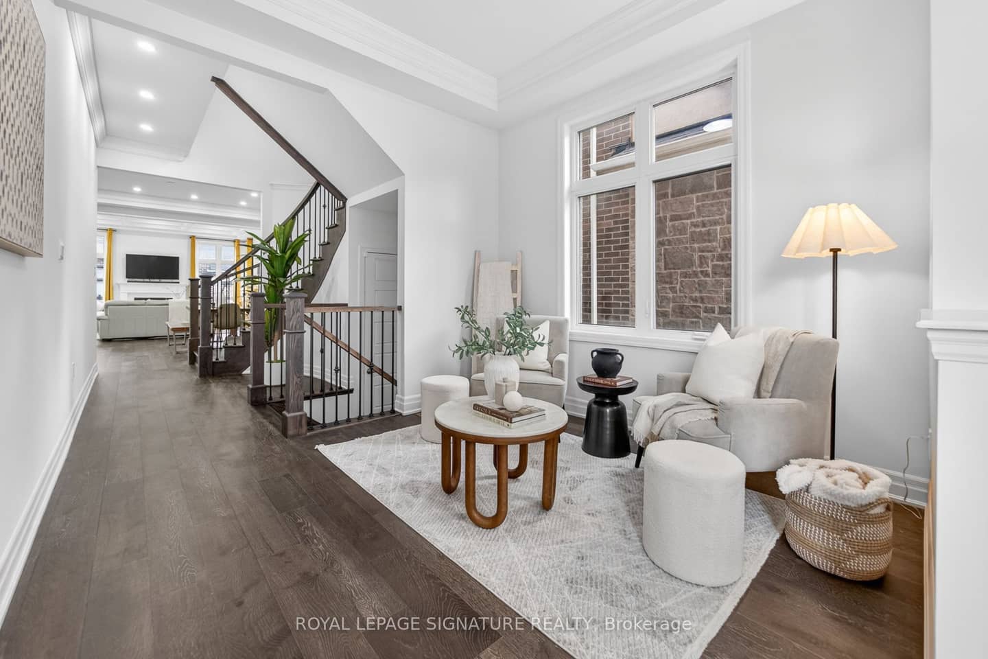 1493 Ford Strathy Crescent, Oakville, ON L6H 3W9
