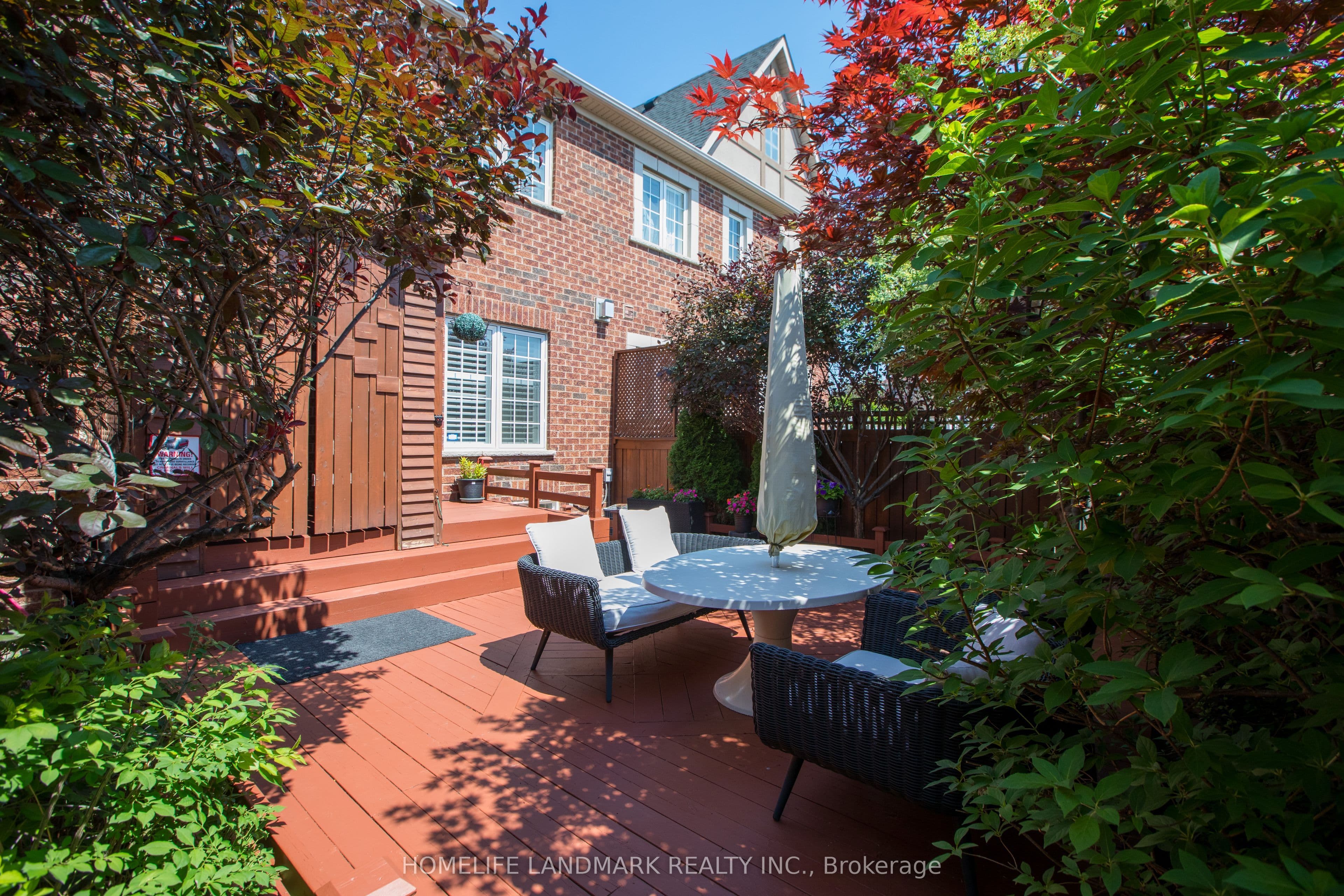 3432 Eglinton Avenue W, Mississauga, ON L5M 7P2