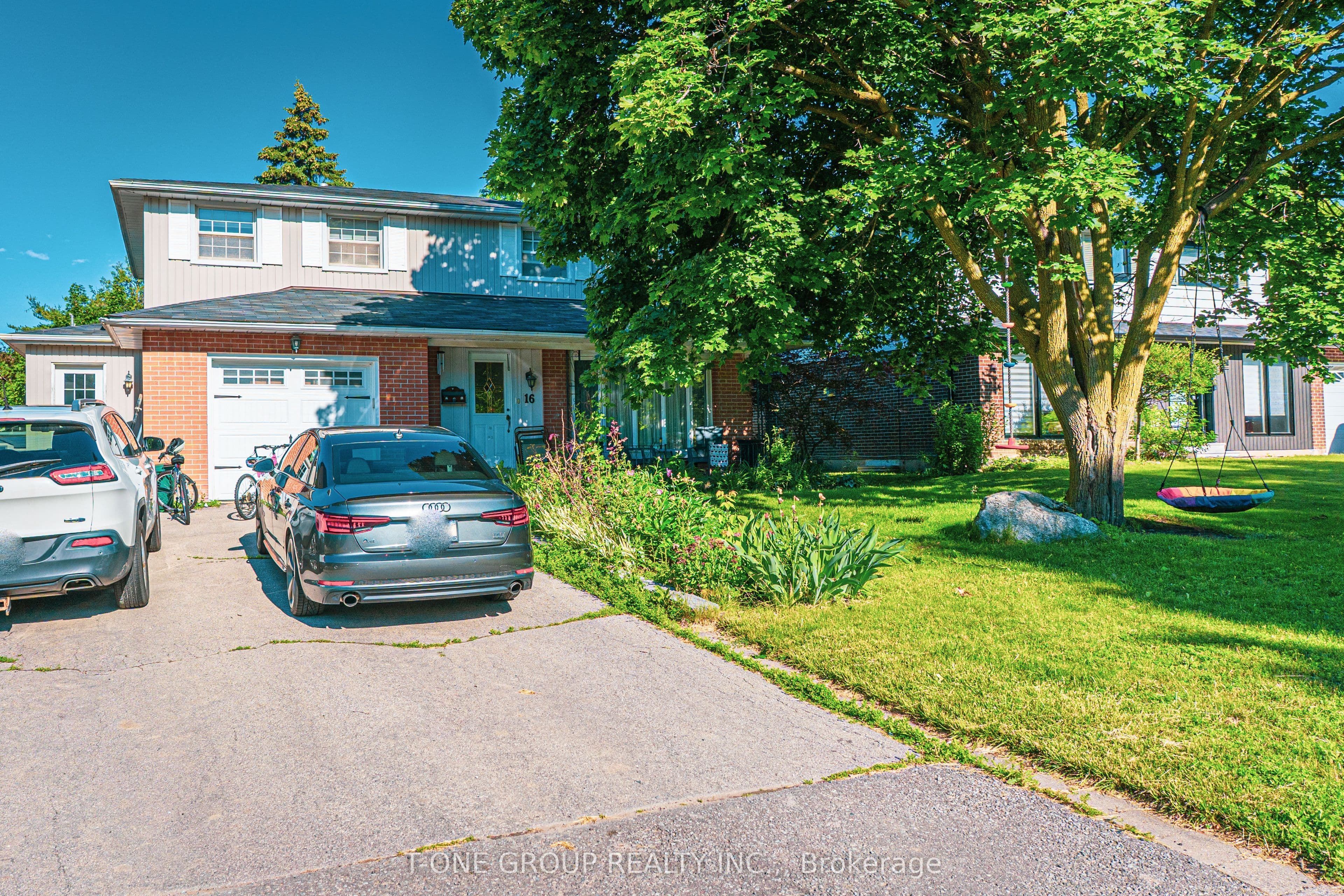 16 Knotty Pine Trail, Markham, ON L3T 3W4