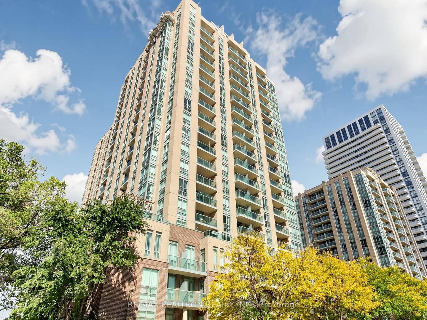 20 Olive Avenue LPH03, Toronto, ON M2N 4N5